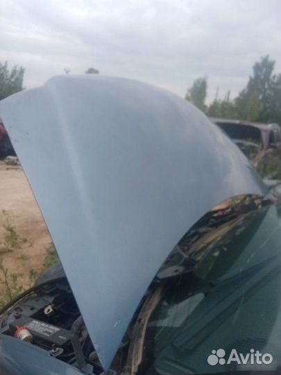 Капот Chrysler Voyager 3 1999