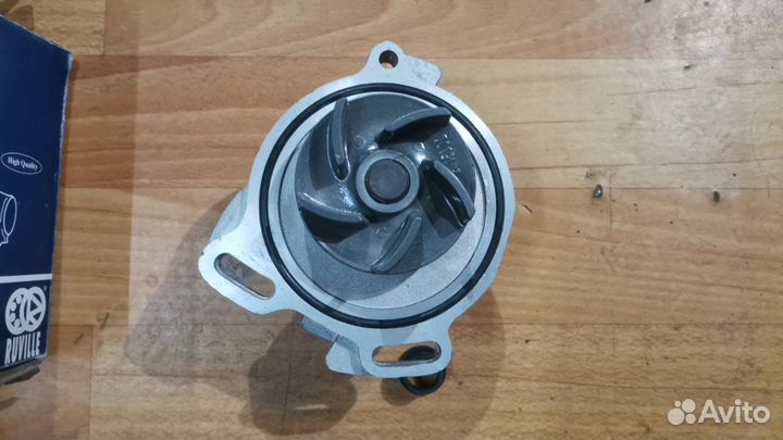 Помпа audi 80 90 100 200 2.0/2.2 1983-1996