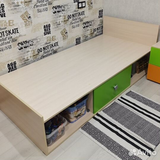 Детская кровать с матрасом