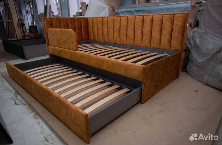 Кровать детская с матрасом с ящиками