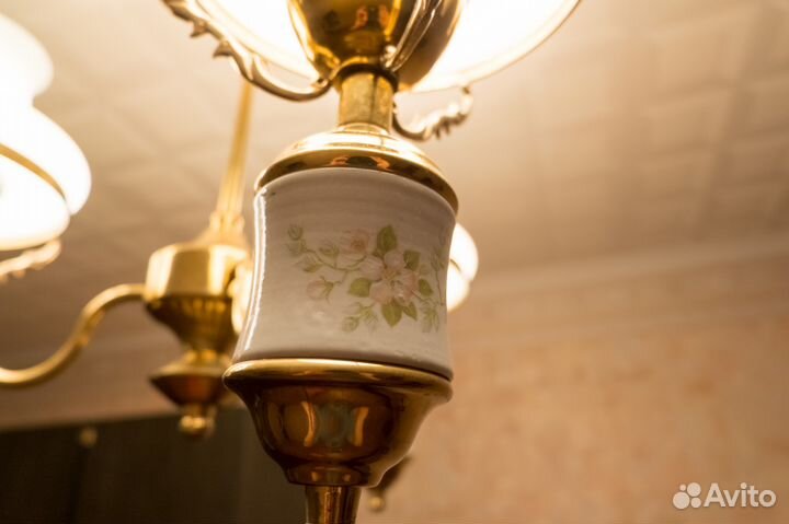 Tpexрожковaя Румынская люстра и светильник