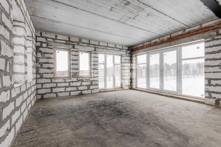 Дом 180 м² на участке 6 сот.