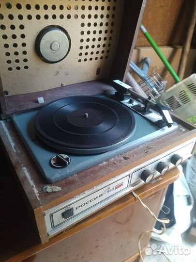 Проигрыватель винила СССР