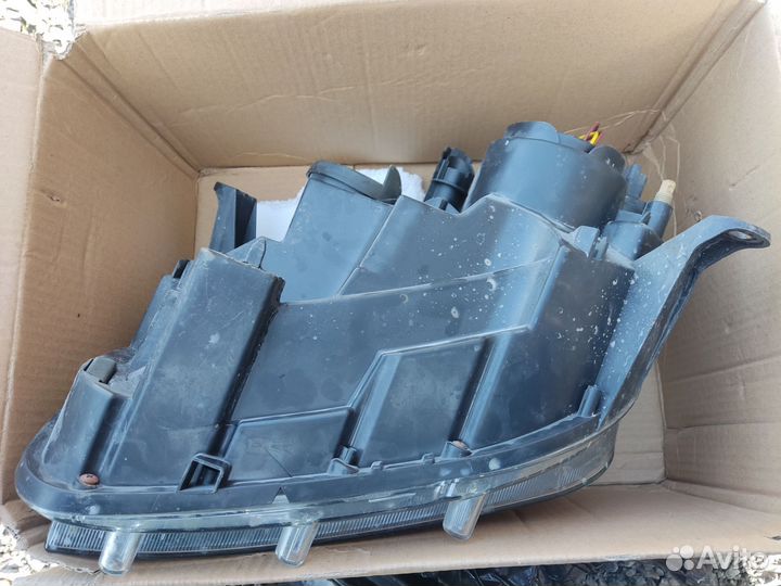 Фара renault duster левая правая