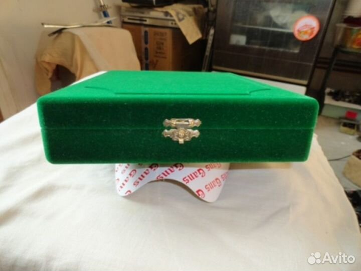 Коробки (футляры) бархатная (флокированные)