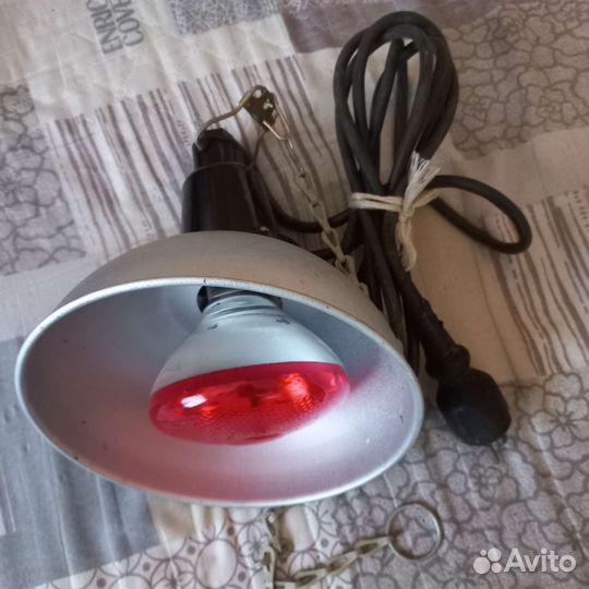 Инфракрасная лампа для обогрева