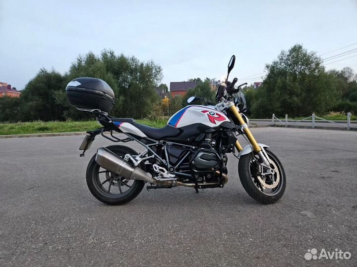 BMW R1200R