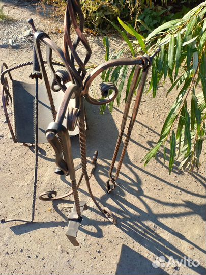 Кованый каминный набор, дровенник