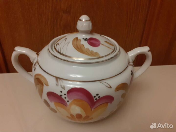 Сахарницы, молочник, масленки Вербилки