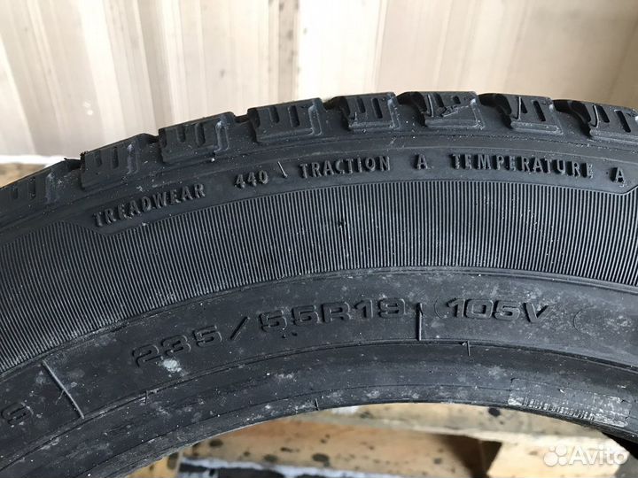 Goodyear EfficientGrip SUV 235/55 R19 105V