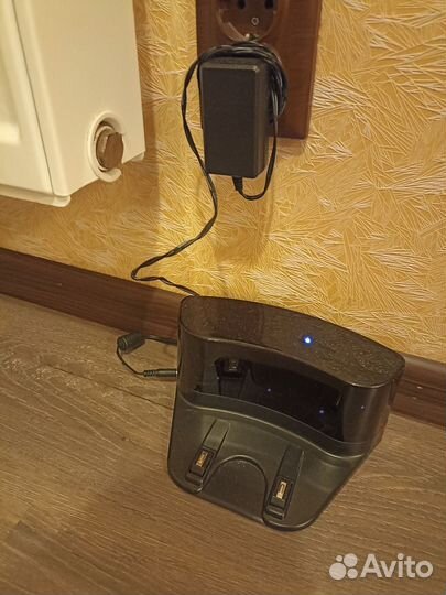 Робот пылесос Redmond RV-R500