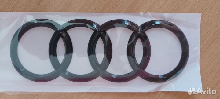 Эмблема Audi чёрная,глянец