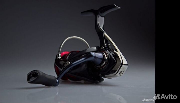 Daiwa fuego 2500 с доп шпулей