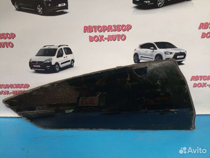 Стекло правое заднее Ситроен С4 Б5 купе