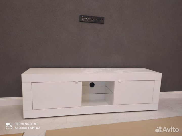 Тумба под телевизор