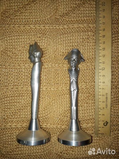 Солдатики, игрушечный танк, статуэтки Наполеона