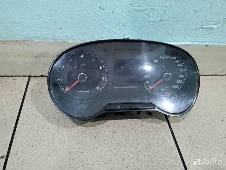 Щиток приборов Volkswagen Polo 5