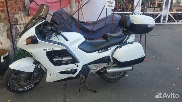 Honda st1100 pan European