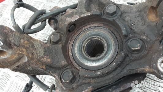 Ступица передняя правая KIA CEE'D 2 (JD) (4NT08N90