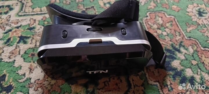 Очки виртуальной реальности для телефона