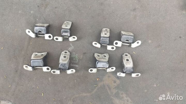 Петля двери Honda Civic 5D