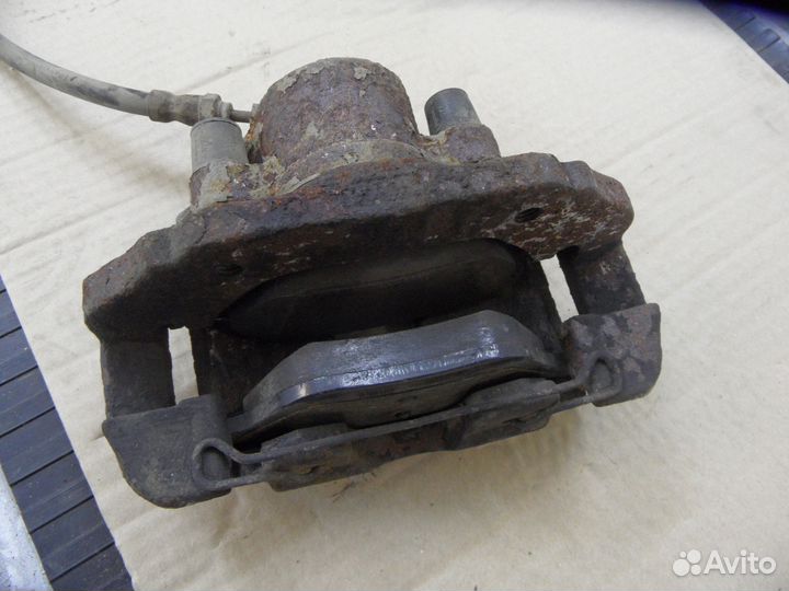 Ford fusion суппорт тормозной передний левый
