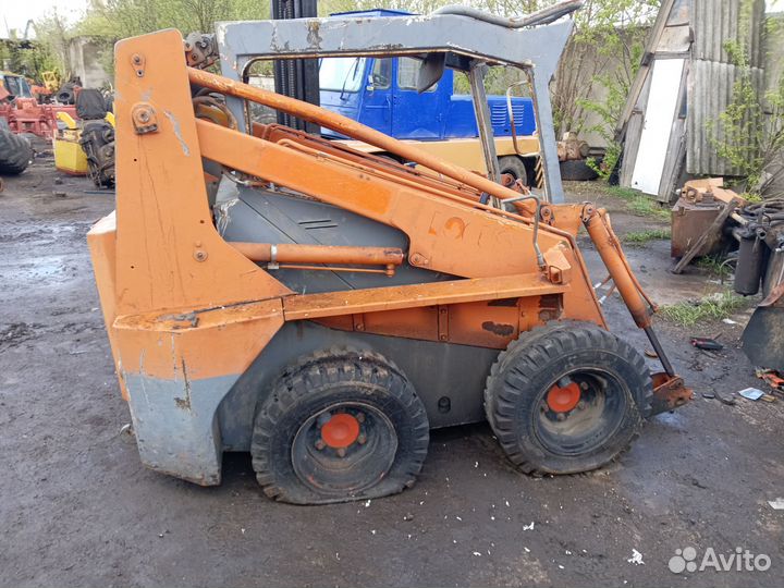 Мини-погрузчик Locust / Way Industry L752, 2005