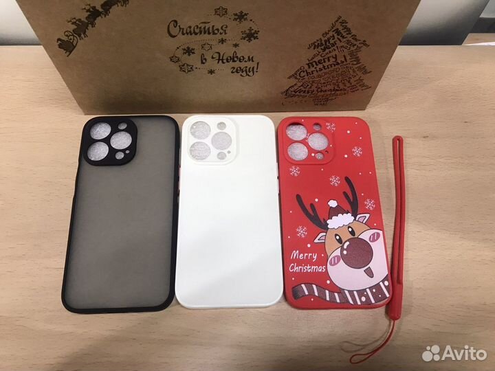 Чехлы на телефон iPhone 13 Pro в ассортименте