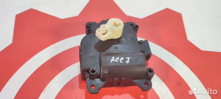 Моторчик заслонки отопителя Honda Accord 7