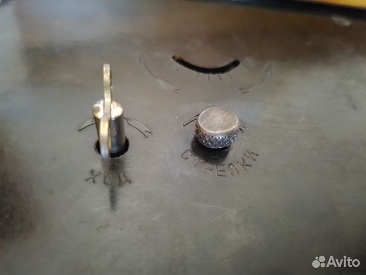 Часы из СССР, шахматные в корпусе из карболита,ант