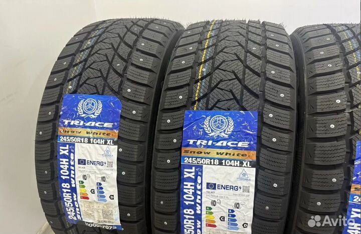 Tri Ace Snow White II Stud 245/50 R18 104H