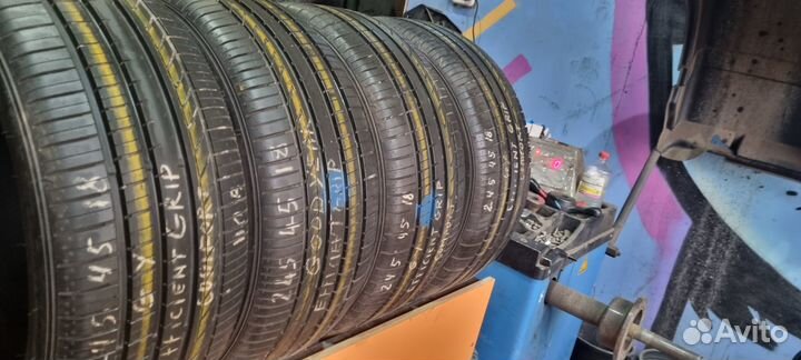 Goodyear EfficientGrip 245/45 R18