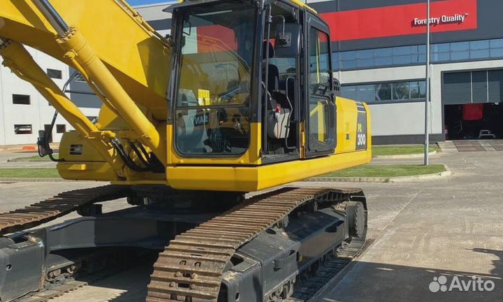 Гусеничный экскаватор Komatsu PC300-8M0, 2011