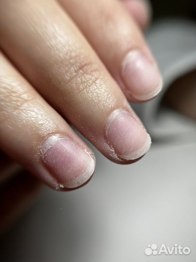 Модель на маникюр