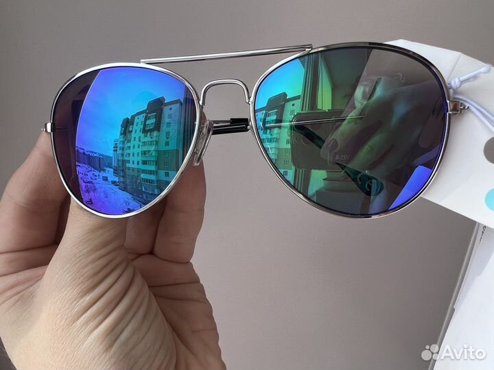 Детские солнцезащитные очки hm