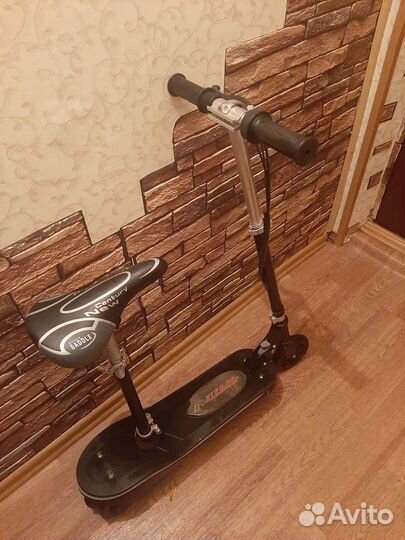 Электросамокат SpeedRoll