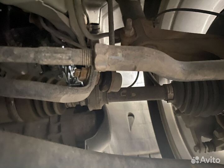 Передний правый привод Nissan X-Trail T32