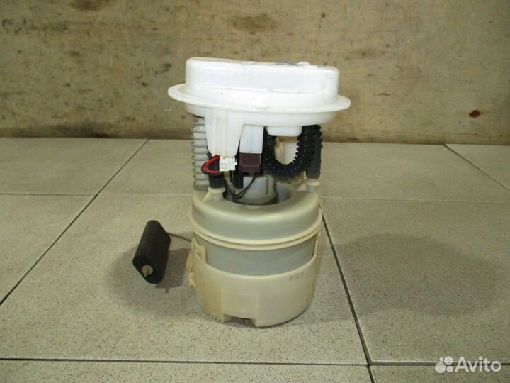 Насос топливный электрический Renault Logan 1