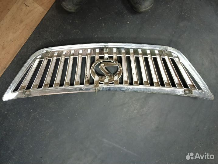 Решётку радиатора Хариер, Лексус RX-330,2005г