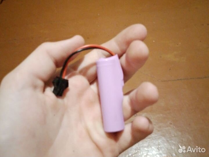 Машинка на радиоуправлении внедорожник