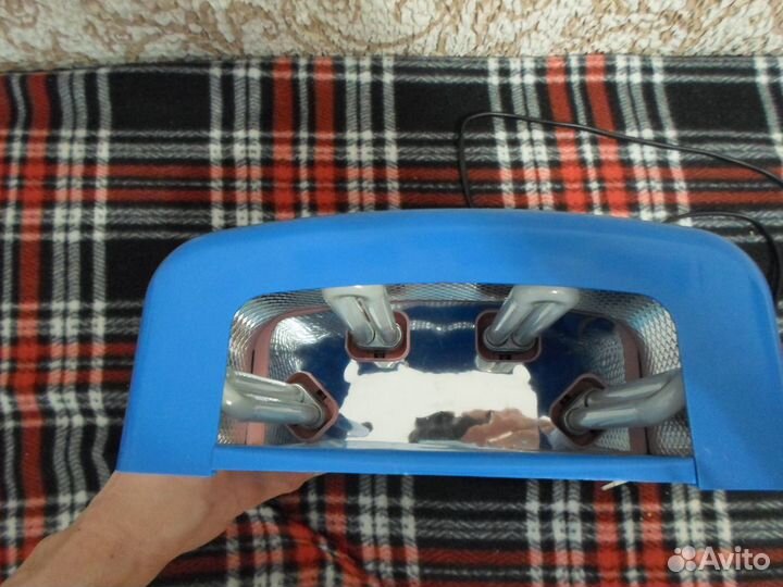 Лампа для сушки ногтей