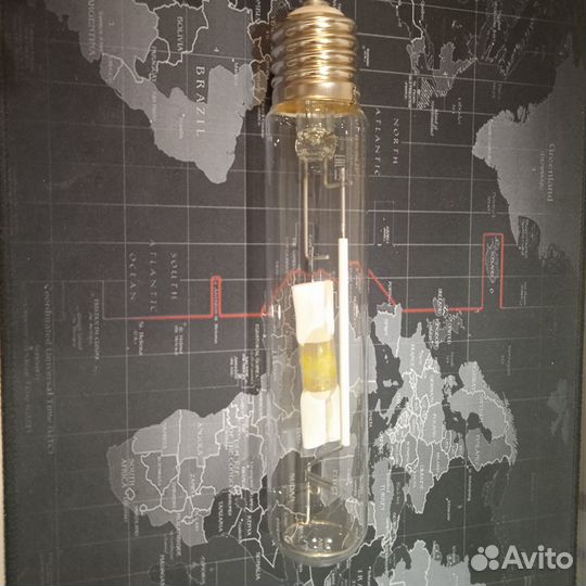 Лампа газоразрядная металлогалогенная