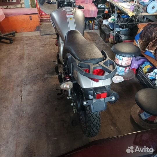 Продаю мотоцикл zontes 125-3a