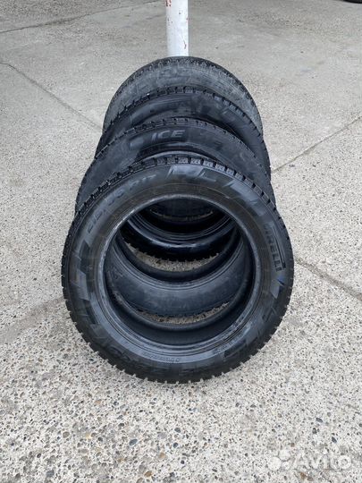 Pirelli Ice Zero 215/60 R17