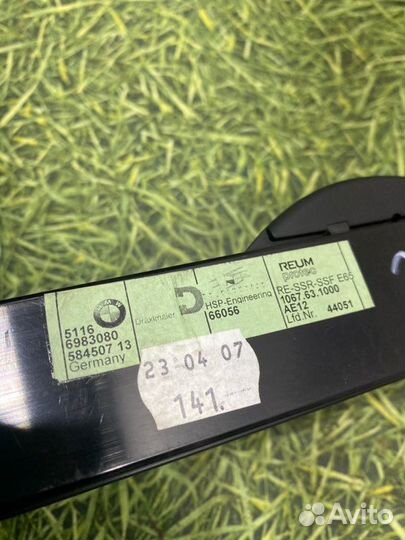 Шторка окна задняя правая Bmw 750I седан 4.8