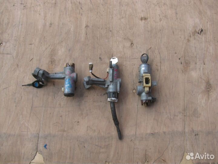 Замок зажигания Nissan Maxima Cefiro Almera N15