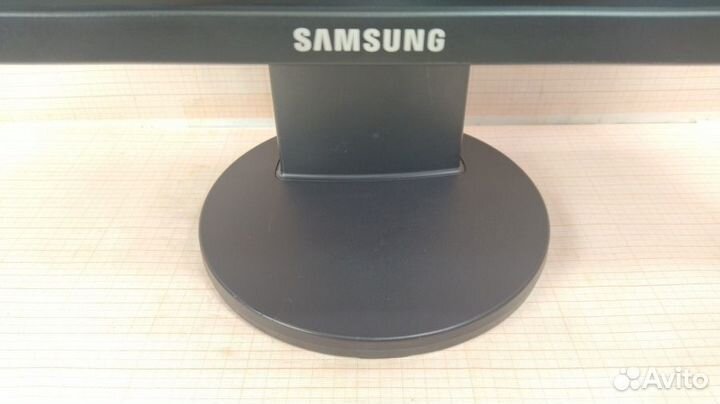 Монитор б/у 22