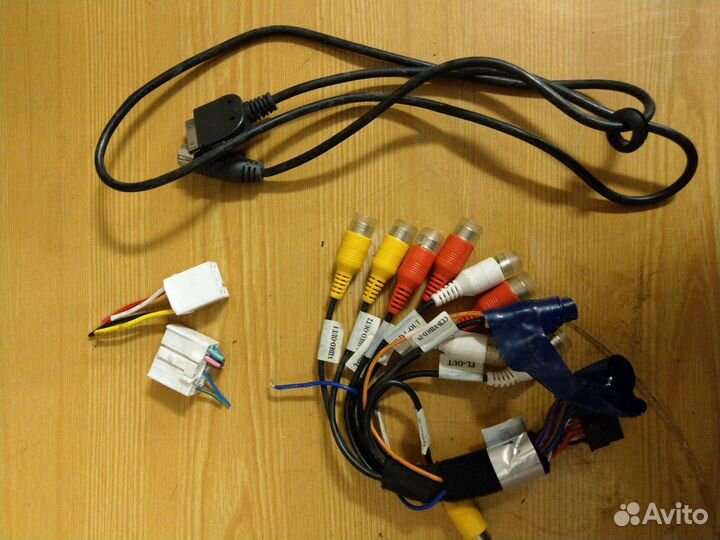 Магнитола Intro CHR-7760U