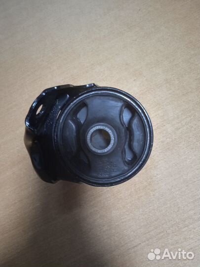 Подушка двигателя передняя Киа Сид 1 / Элантра 4