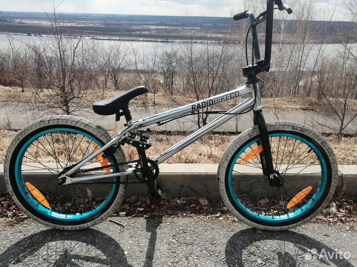 Трюковой велосипед BMX